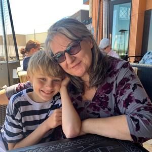 Meet your Posher, Lidia